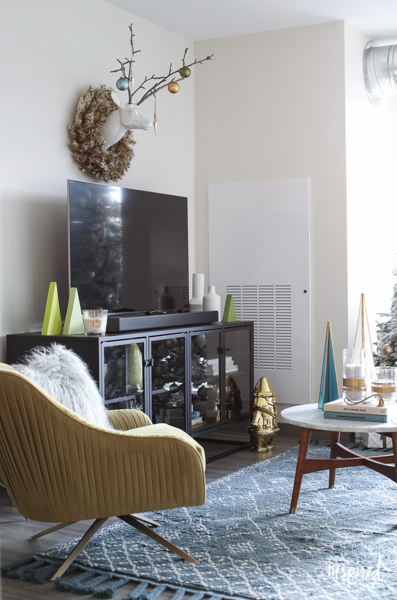 Modern Christmas Living Room Decorating Ideas