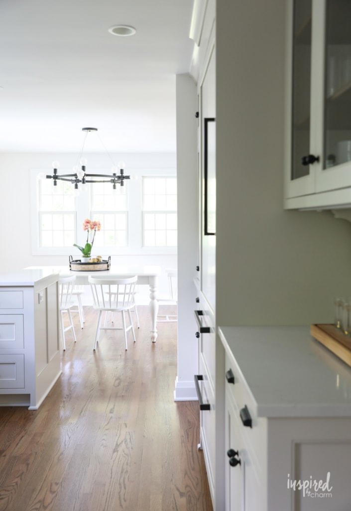 Bayberry Kitchen Remodel Reveal - Kitchen Makeover Kitchen Design #kitchen #makeover #remodel #traditional #modern #country #design #decorating