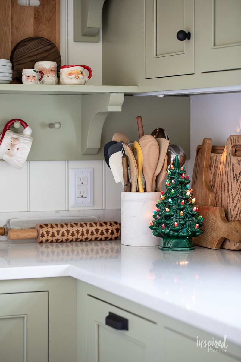 Christmas In my Bulters Pantry #kitchen #christmas #decor #holiday #pantry #decorating #santamugs