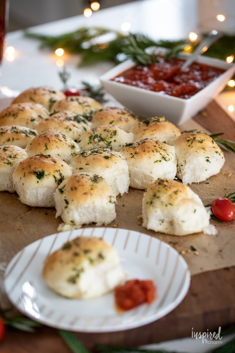 Cheese-Filled Pull-Apart Rolls