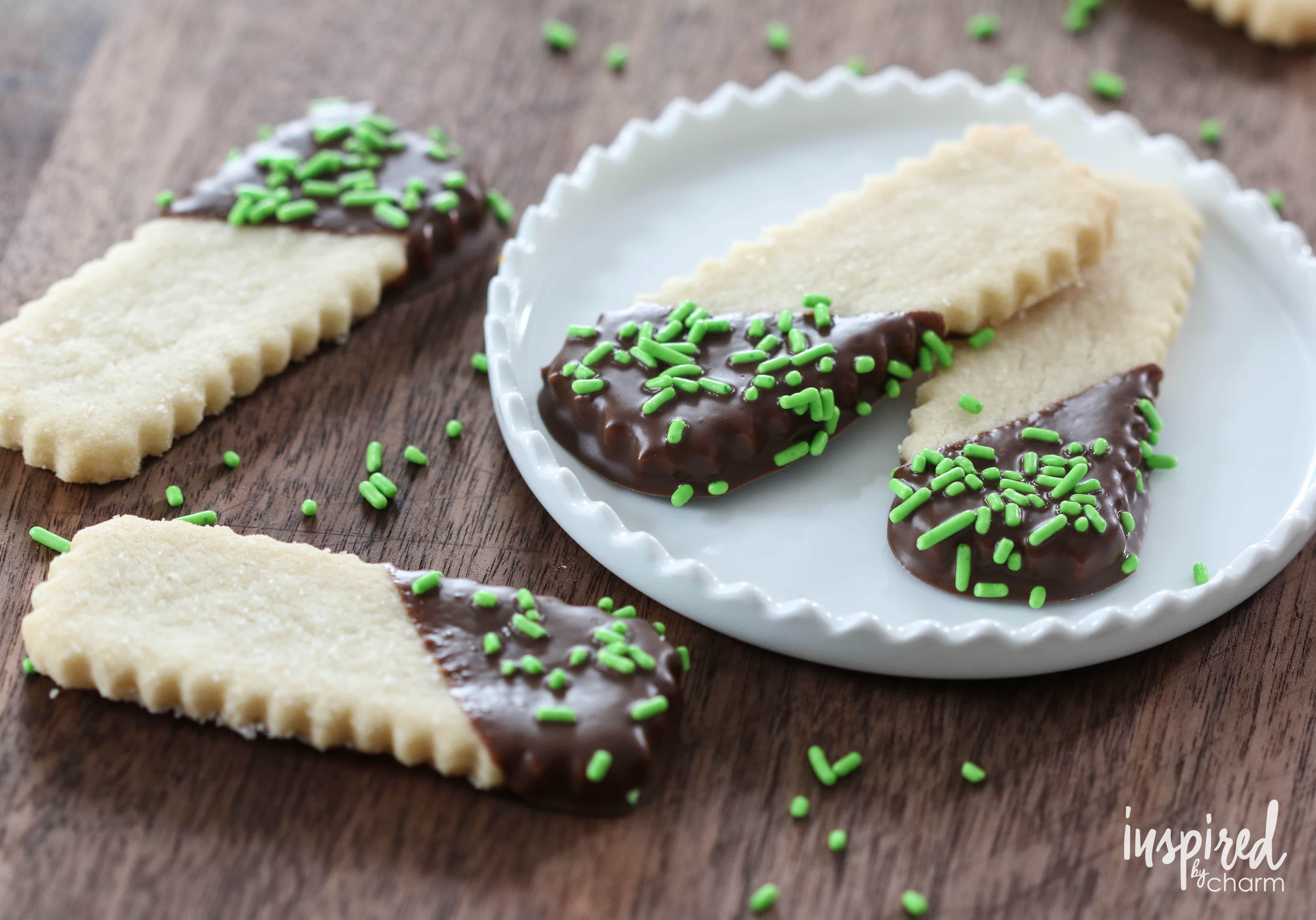 Mint Chocolate Shortbread Cookies