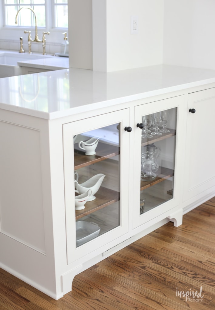 Bayberry Kitchen Remodel Reveal - Kitchen Makeover Kitchen Design #kitchen #makeover #remodel #traditional #modern #country #design #decorating