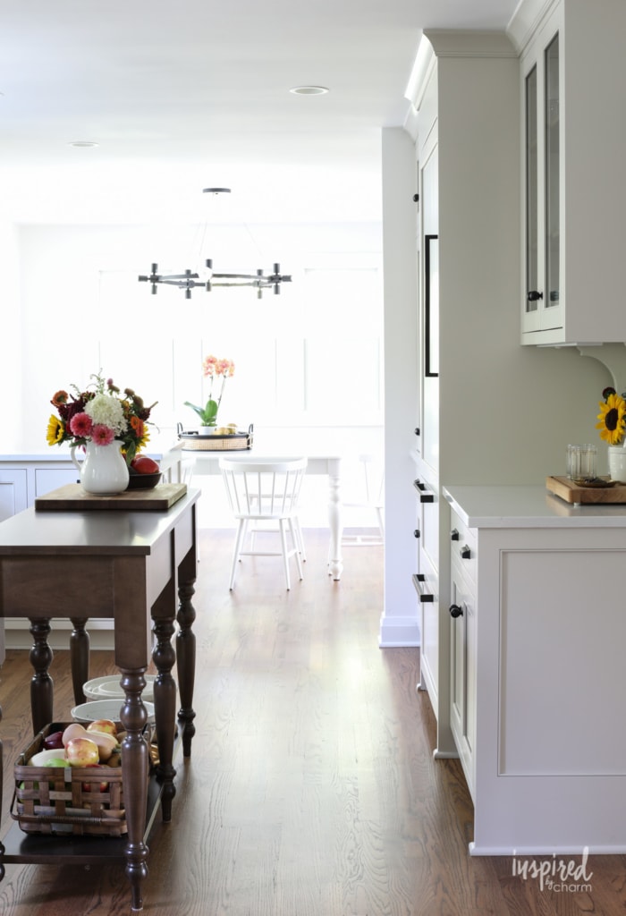 Bayberry Kitchen Remodel Reveal - Kitchen Makeover Kitchen Design #kitchen #makeover #remodel #traditional #modern #country #design #decorating