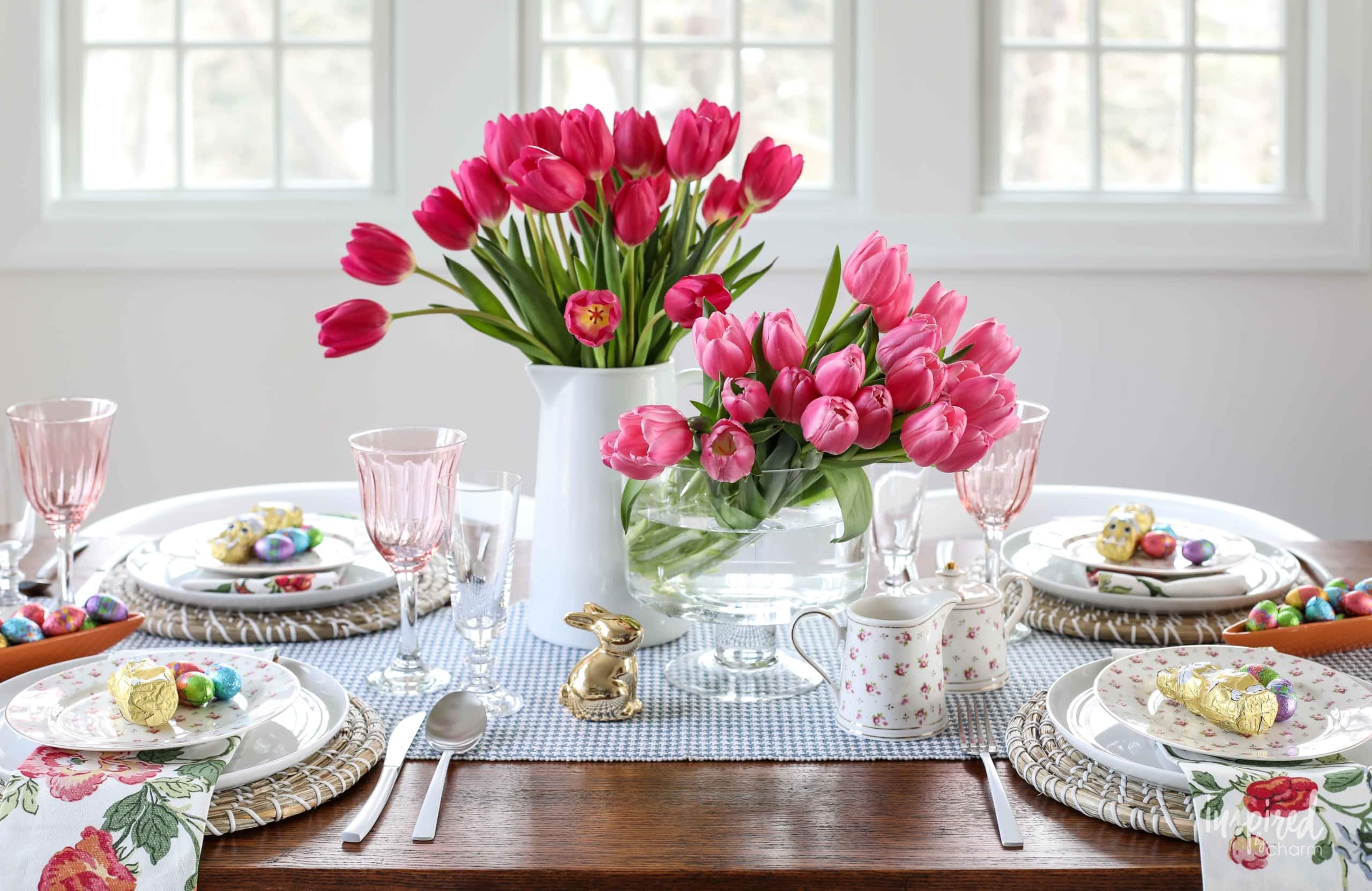 Floral-Inspired Easter Table Decor with colorful Easter Table Setting ideas! #easter #spring #tablesetting #tablescape #table #dining #decor #decorating