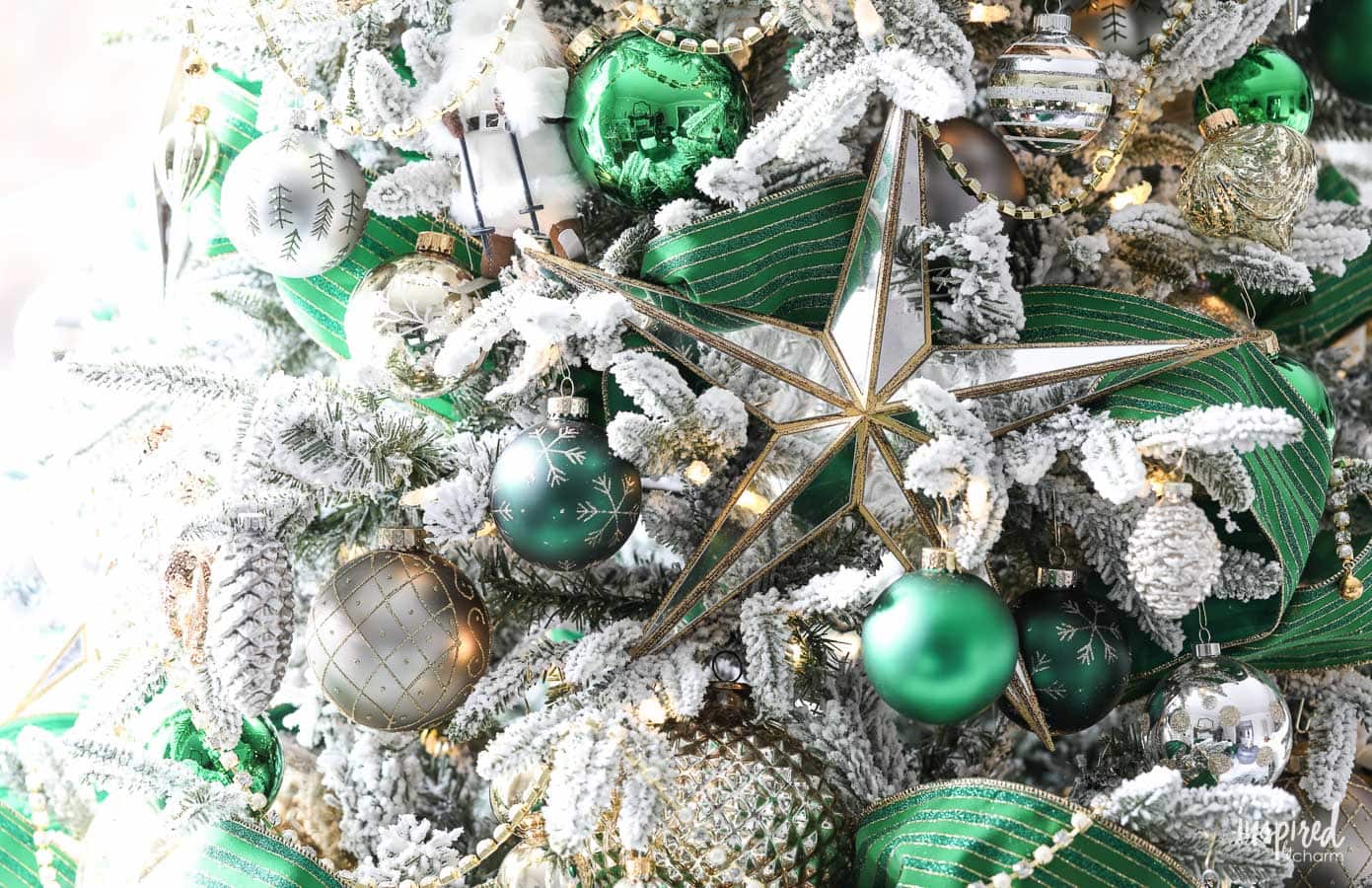 A Christmas Tree Fit for the Emerald City - Emerald Green Christmas Tree #christmas #chirstmastree #emerald #decor #decorations #holiday