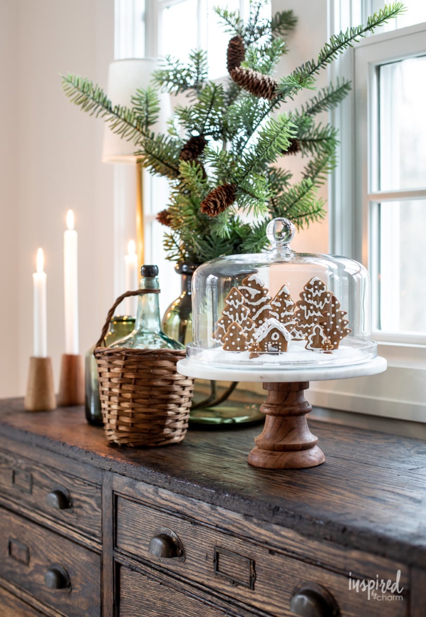 Creative DIY Gingerbread Decor Ideas #christmas #gingerbread #holiday #decor #diy #cookies #gingerbreadcookie #decorating Creative DIY Gingerbread Decor Ideas #christmas #gingerbread #holiday #decor #diy #cookies #gingerbreadcookie #decorating #village