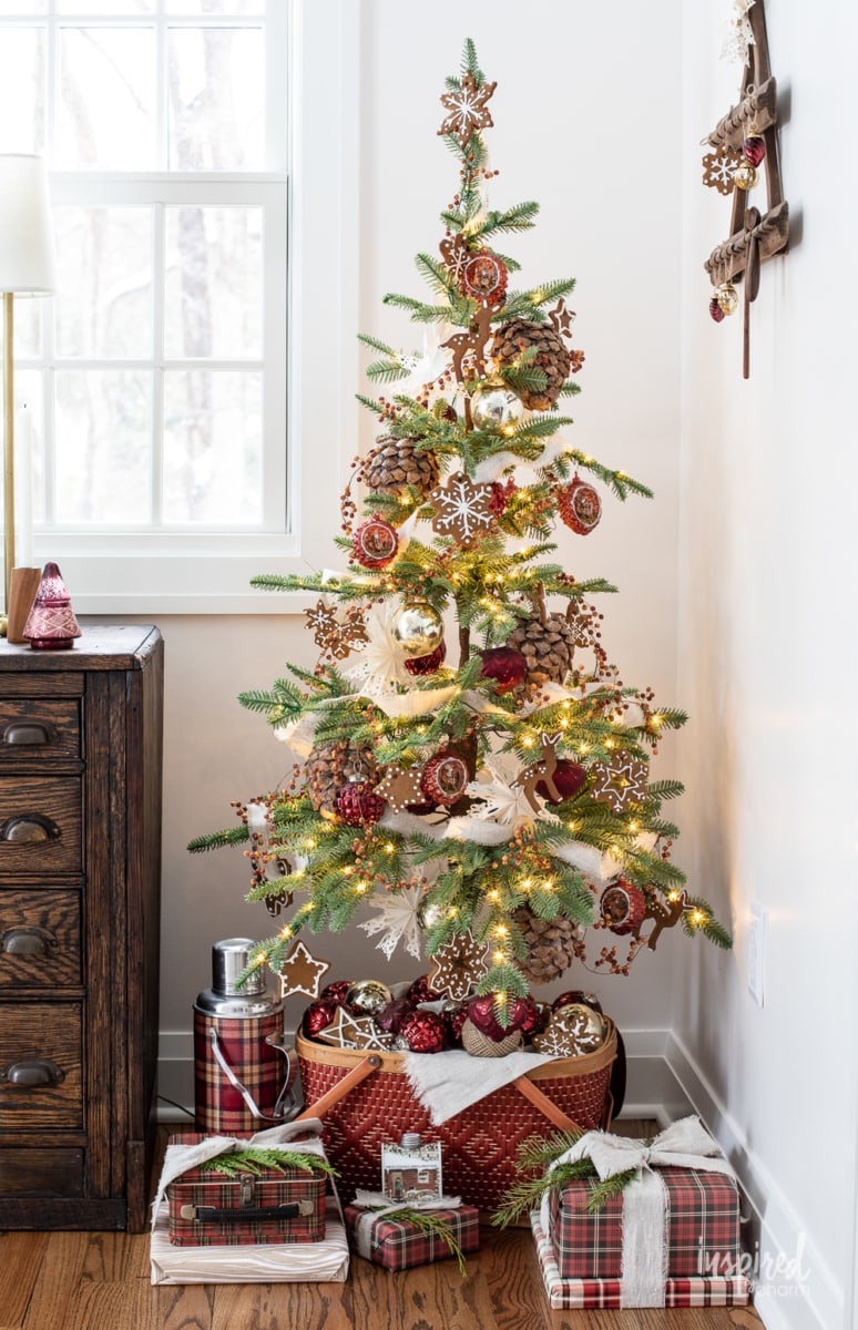 small Christmas tree with gingerbread cookie ornaments