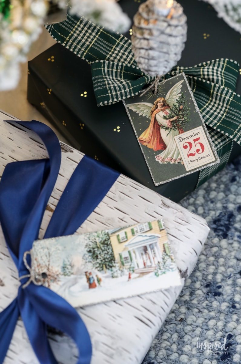 Green and Navy Christmas Tree Decor Ideas #christmas #tree #decor #navy #green #ornaments #decorating #holiday #christmastree