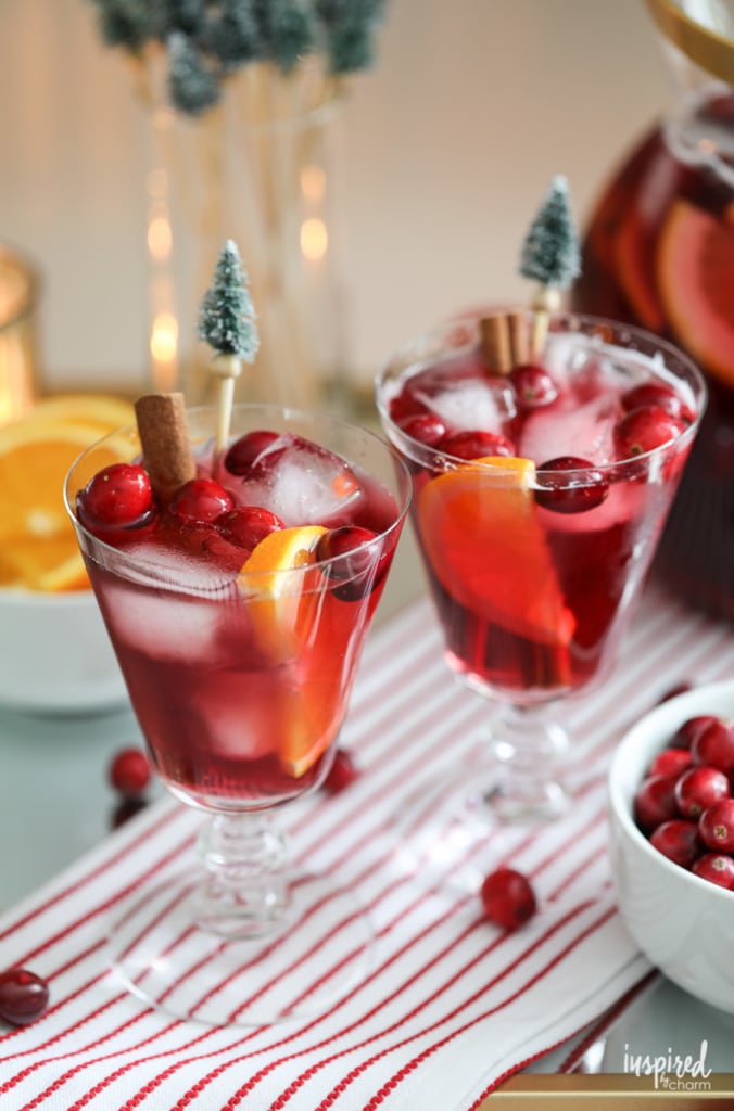 A delicious and easy Non-Alcoholic Sangria for Christmas #christmas #holiday #sangria #mocktail #recipe #drink