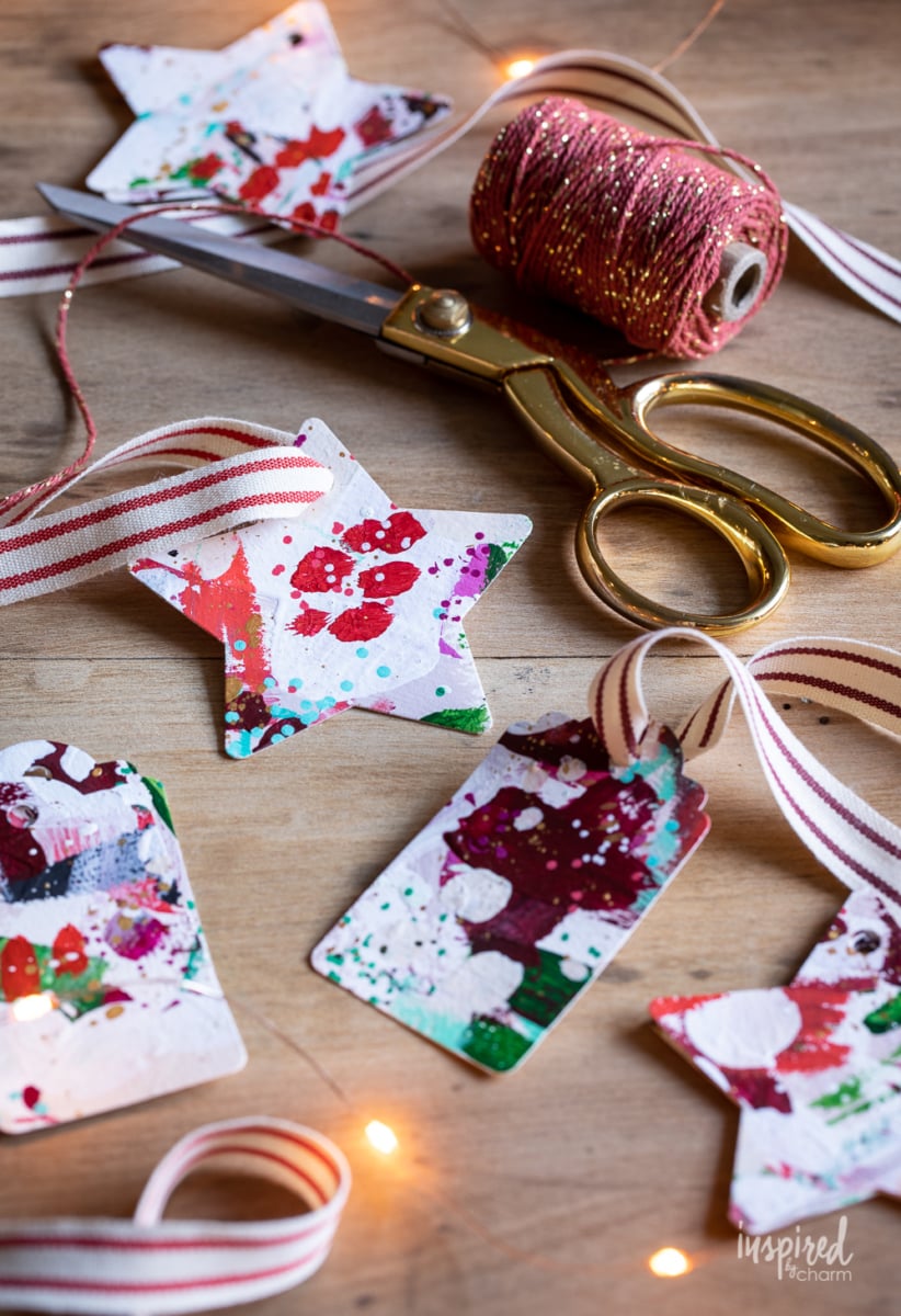 Abstract art Holiday Gift Tags with ribbon and scissors. 