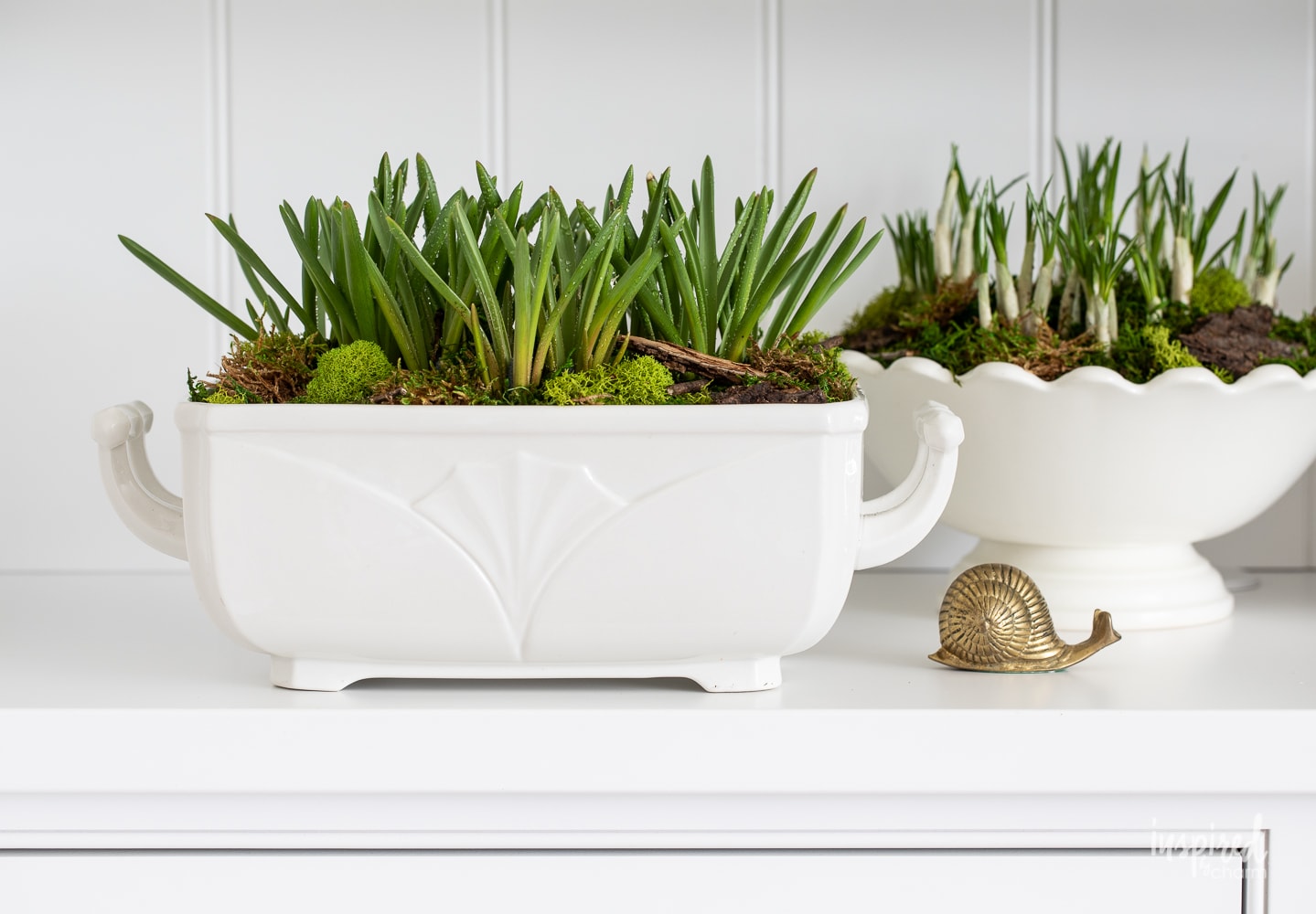 Ironstone Flowering Bulb Planter #spring #planter #ironstone #bulb #daffodil #hyacinth #crocus #centerpiece #springdecor