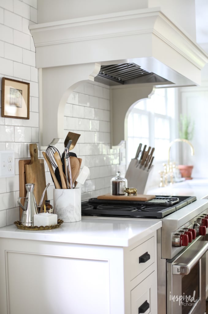 Bayberry Kitchen Remodel Reveal - Kitchen Makeover Kitchen Design #kitchen #makeover #remodel #traditional #modern #country #design #decorating