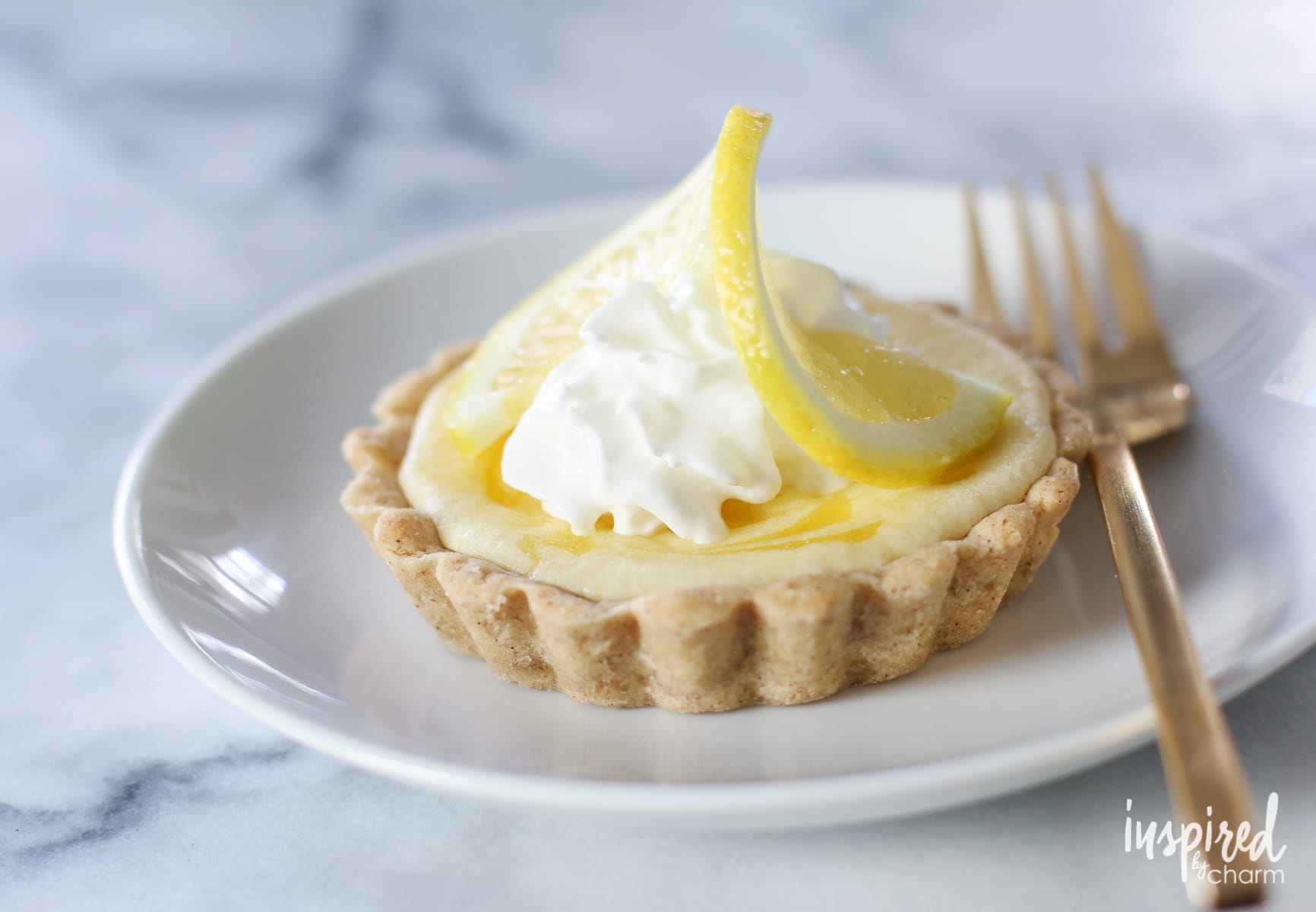 Lemon Curd Cheesecake Tarts