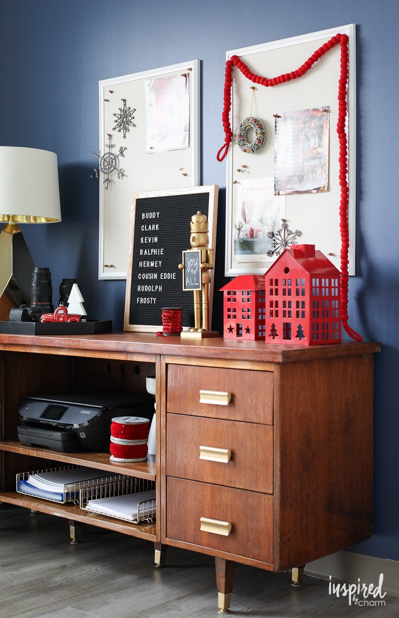 Home Office Holiday Decorations 