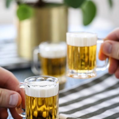 Learn how to make Mini Beer Shots! #minibeer #shot #licor43 #recipe #shots