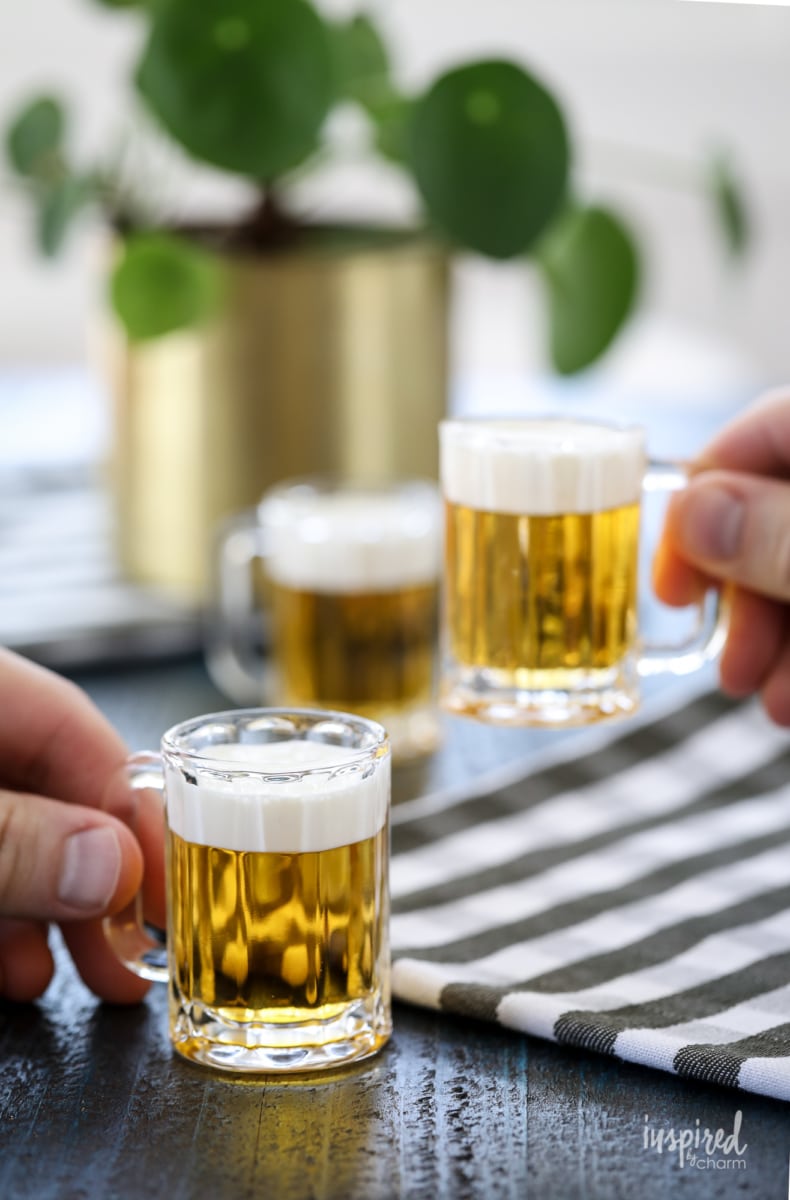 Learn how to make Mini Beer Shots! #minibeer #shot #licor43 #recipe #shots