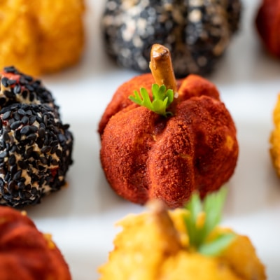 Mini Pumpkin Cheese Balls #cheese #cheeseball #appetizer #recipe #halloween #fallrecipe #fallappetizer