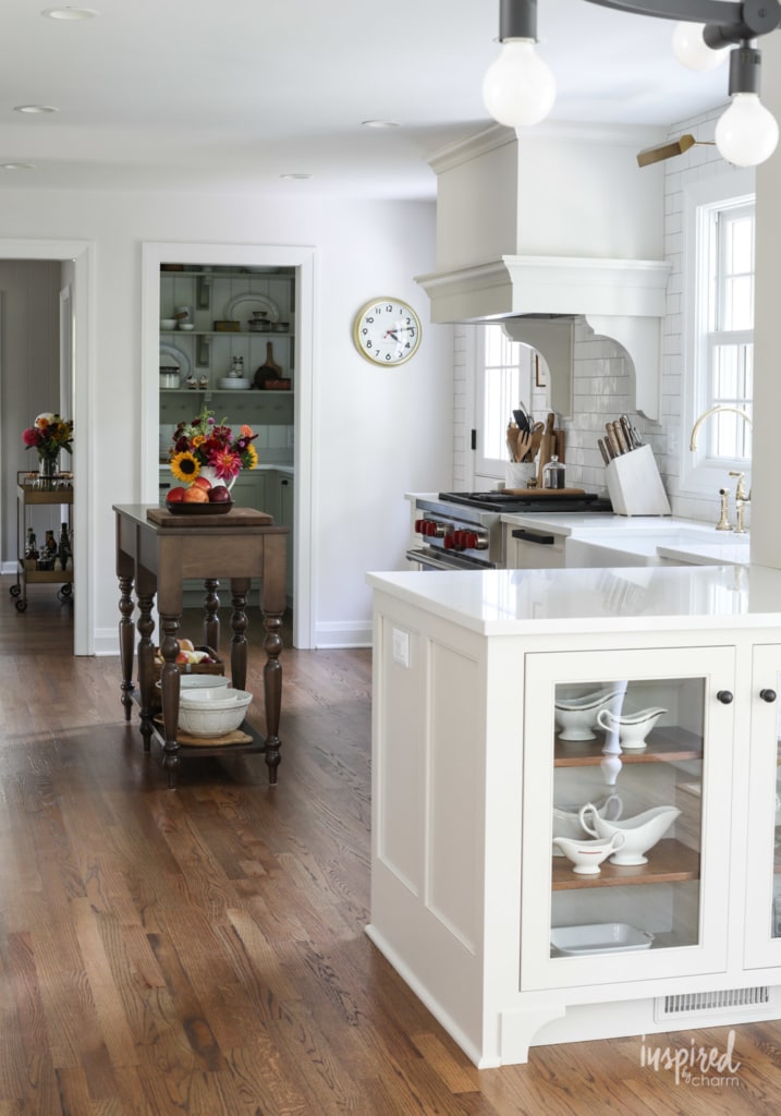 Bayberry Kitchen Remodel Reveal - Kitchen Makeover Kitchen Design #kitchen #makeover #remodel #traditional #modern #country #design #decorating