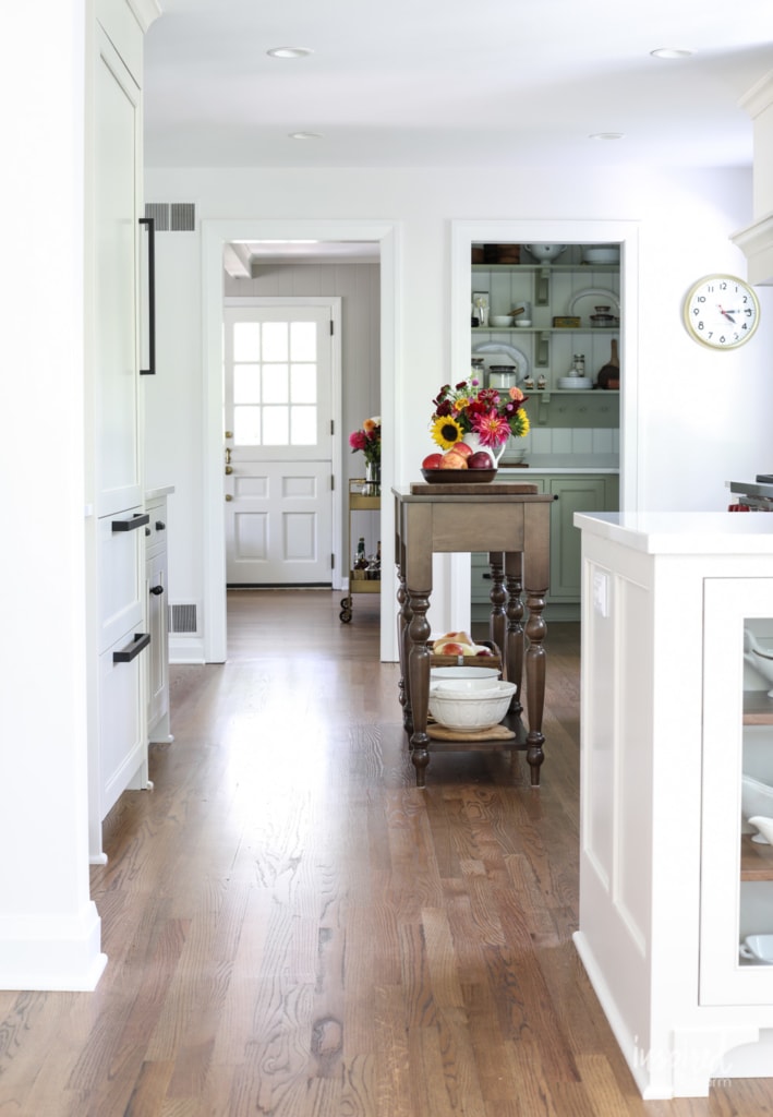 Bayberry Kitchen Remodel Reveal - Kitchen Makeover Kitchen Design #kitchen #makeover #remodel #traditional #modern #country #design #decorating