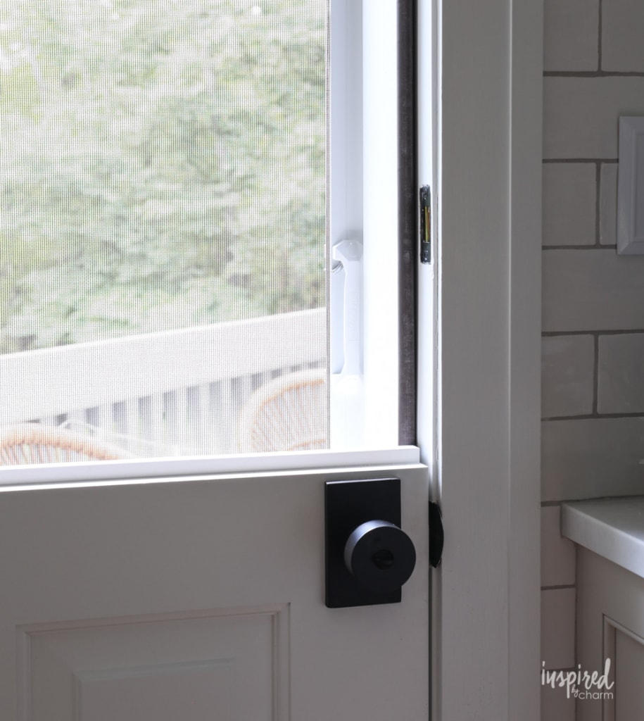 Bayberry Kitchen Remodel Reveal - Kitchen Makeover Kitchen Design #kitchen #makeover #remodel #traditional #modern #country #design #decorating