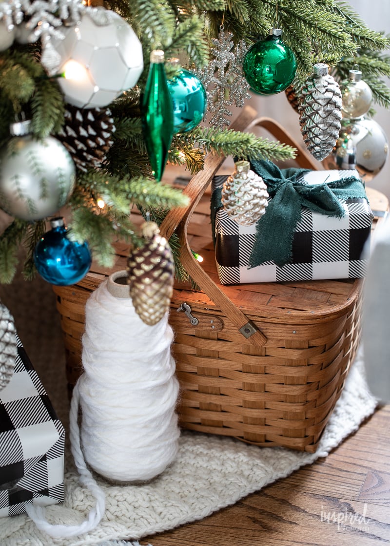 Blue, Green, and White Living Room Christmas Tree #christmastree #christmas #holiday #tree #decor #decorating #livingroom #christmasdecor