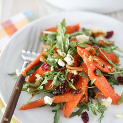 A simple and delicious Roasted Carrot Salad Recipe. #salad #carrots #recipe