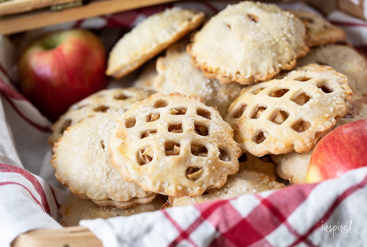 Salted Caramel Apple Hand Pies in picnic basket.