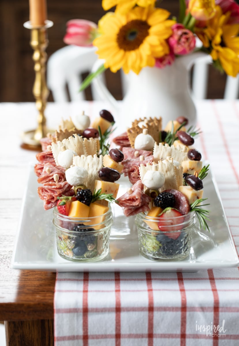 Jarcuteries on a plate