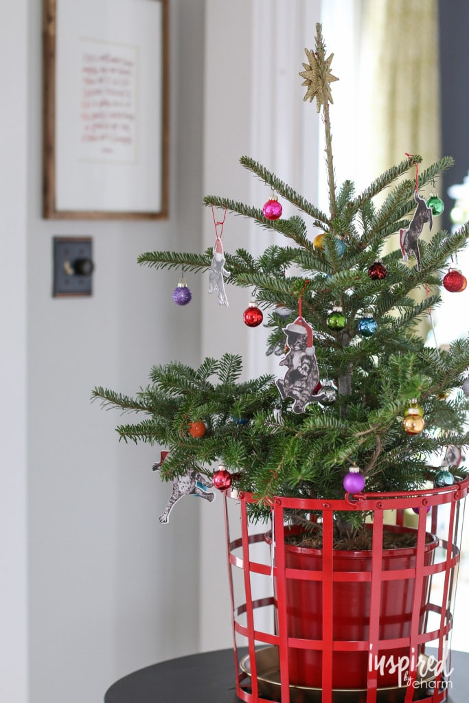 quirky Christmas tree decorating ideas 