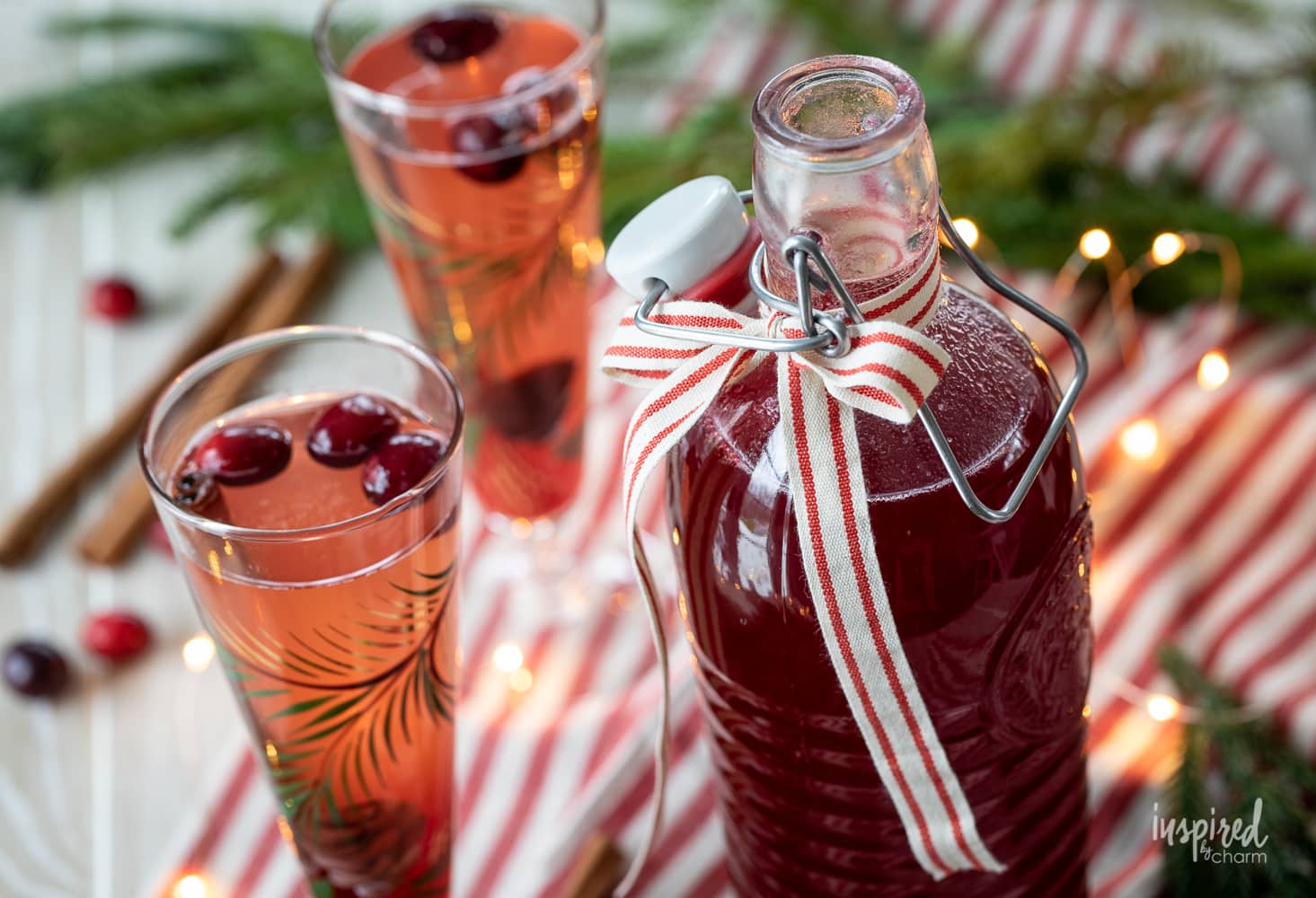 Spiced Cranberry Simple Syrup #cranberry #simplesyrup #syrup #mullingspices #christmas #holiday #cockatil #recipe