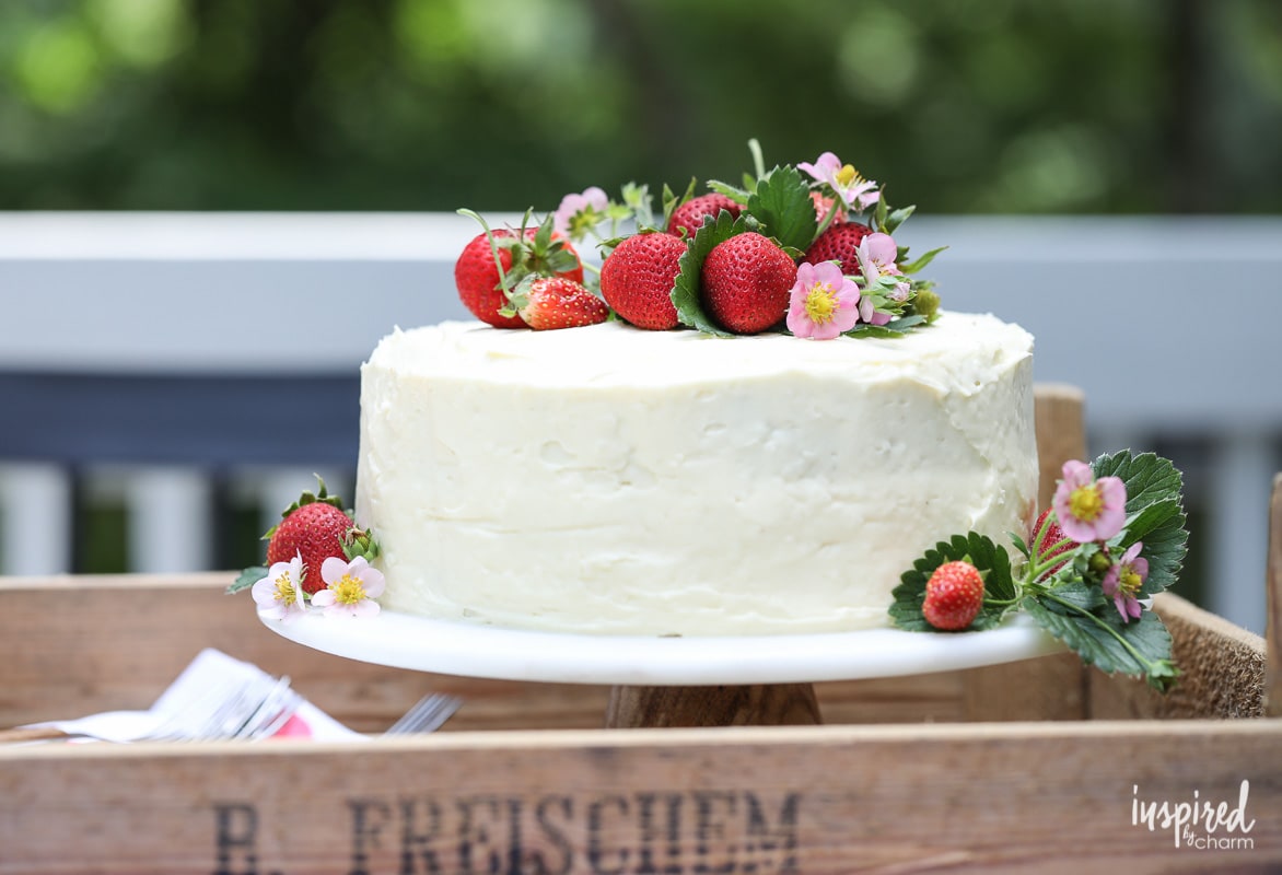 This Strawberry Coconut Cake is an easy to make dessert perfect for summer. #dessert #cake #strawberry #coconut