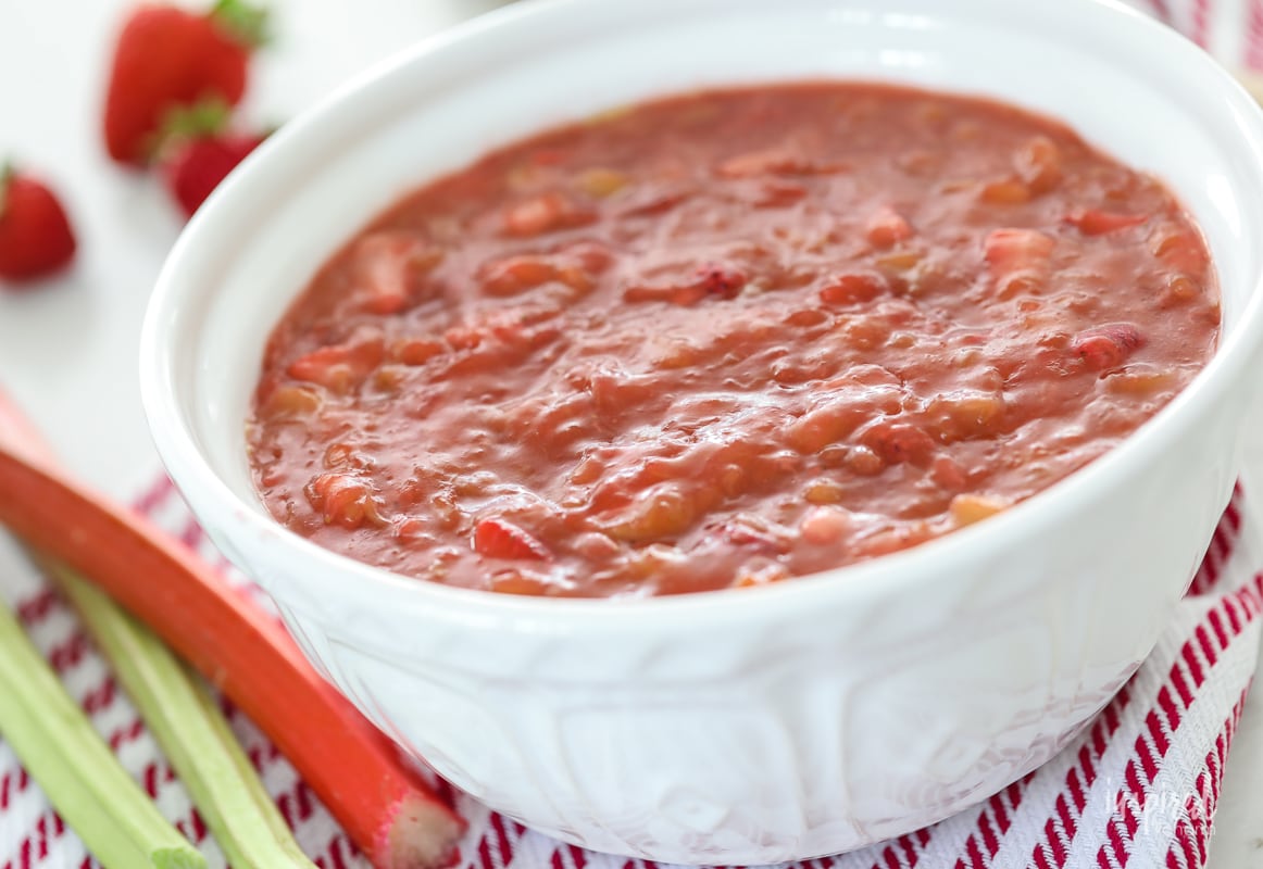 Tasty Strawberry Rhubarb Pie Filling #strawberry #rhubarb #pie #filling #recipe #strawberryrhubarb #piemaking