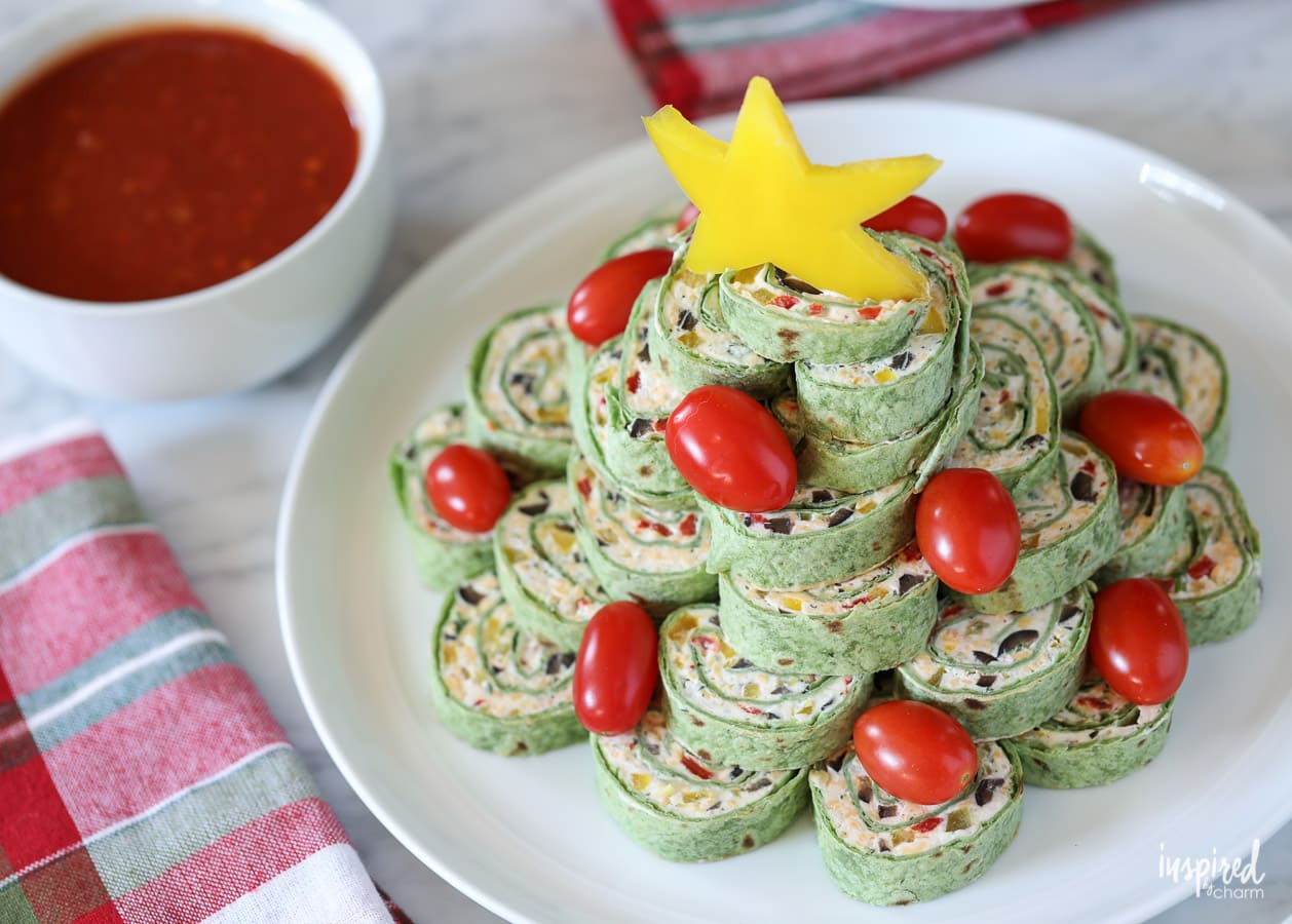 Christmas Tortilla Roll-ups Appetizer recipe #christmas #appetizer #pinwheel #rollup #recipe