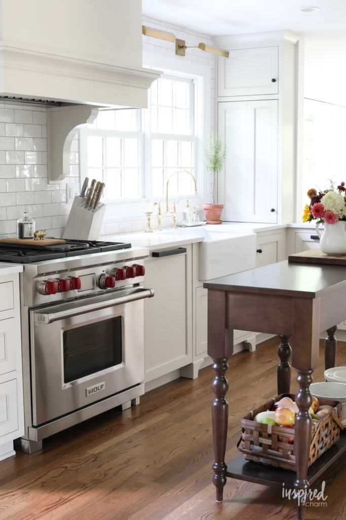 Bayberry Kitchen Remodel Reveal - Kitchen Makeover Kitchen Design #kitchen #makeover #remodel #traditional #modern #country #design #decorating