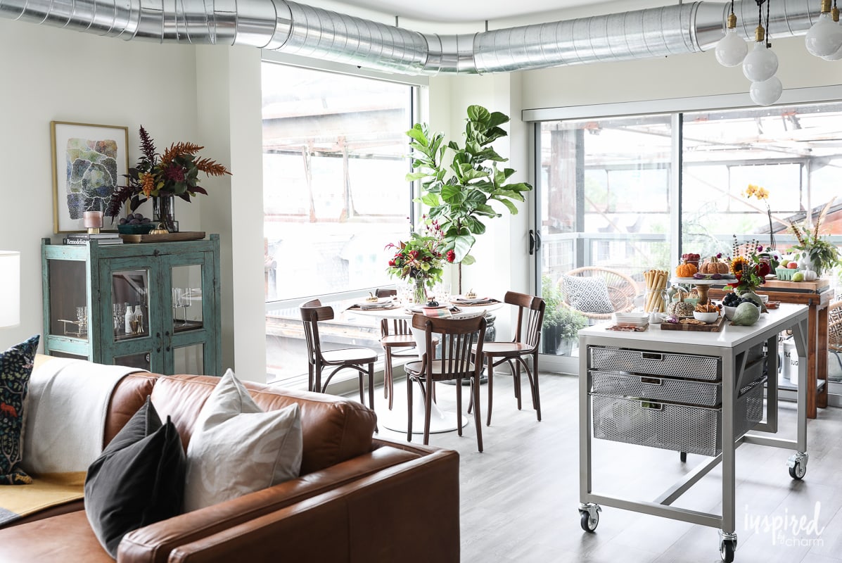 Autumn decorating ideas to create Fall Style in the Dining Room | Inspired by Charm