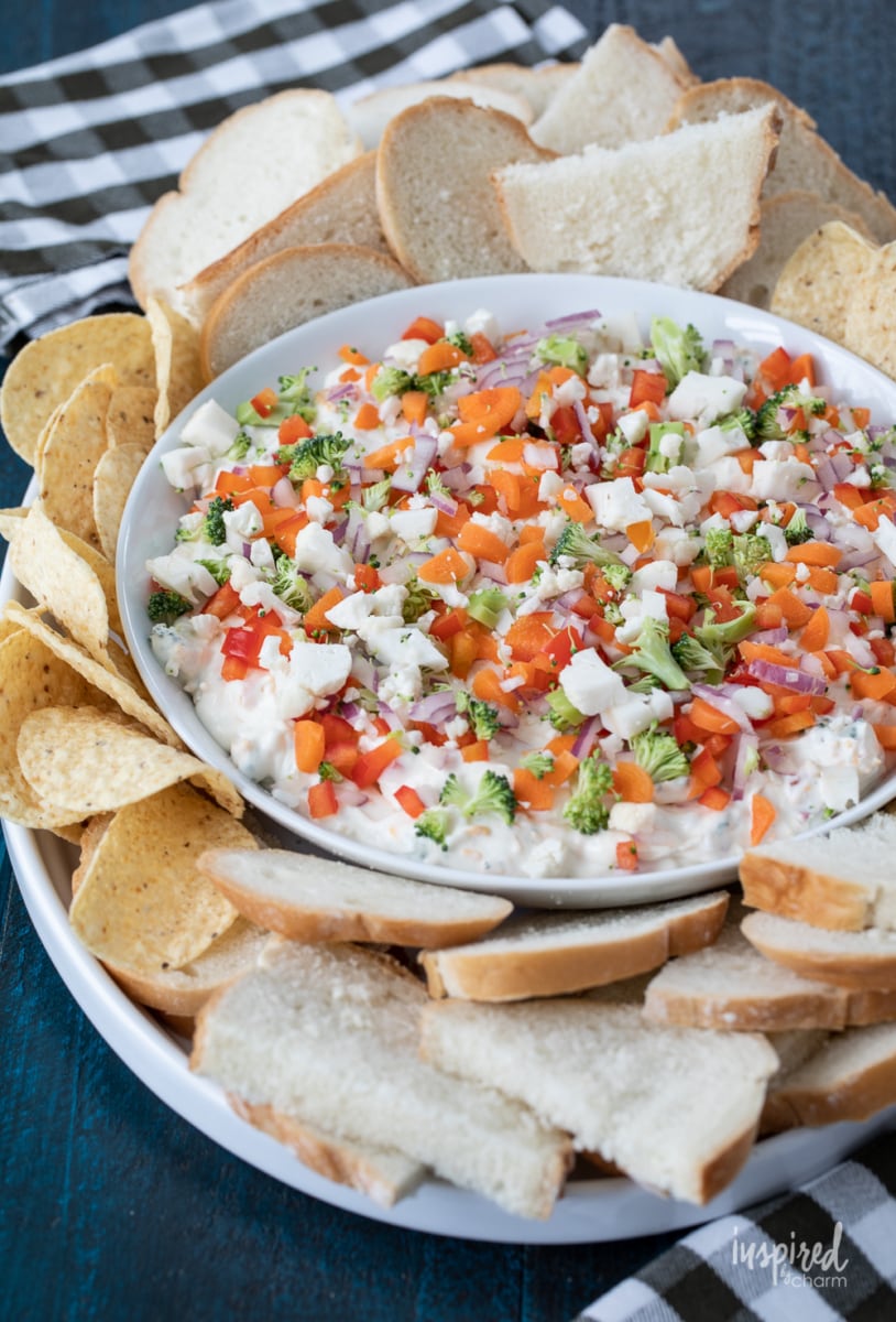 bowl of veggie pizza dip