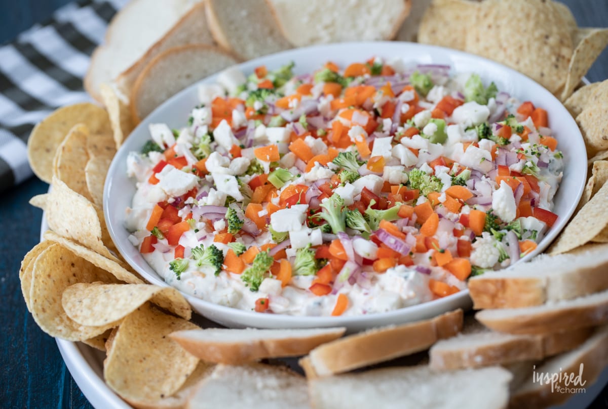 bowl of veggie pizza dip