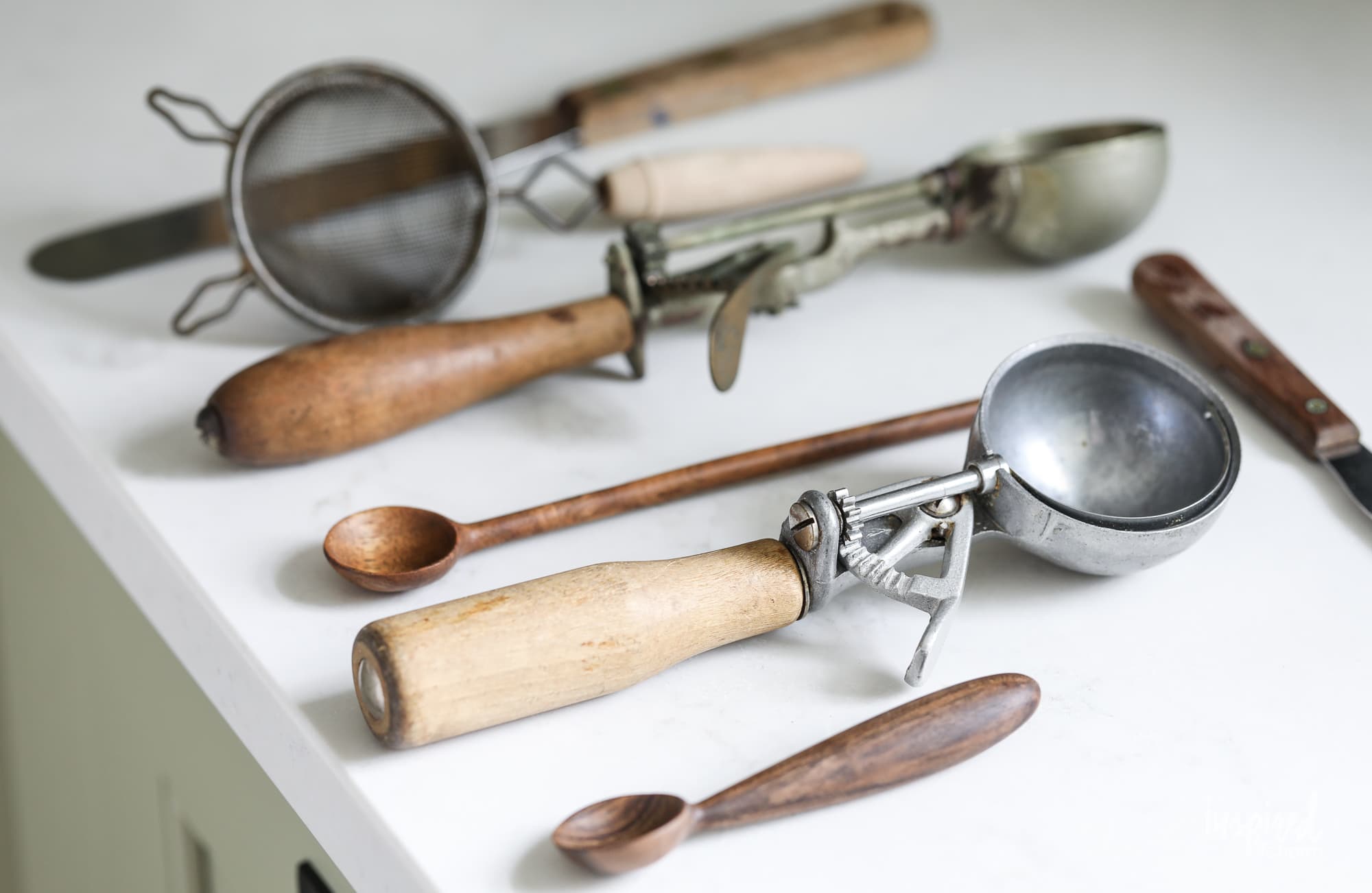 Vintage Wood Chain / Ball In Cage - My Latest Vintage Finds (Antiquing with Charm) #vintagefinds #vintage #antique #antiques #home #decor #styling