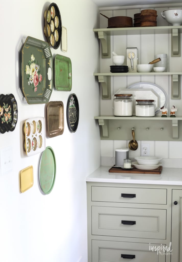 Bayberry Kitchen Remodel Reveal - Kitchen Makeover Kitchen Design #kitchen #makeover #remodel #traditional #modern #country #design #decorating