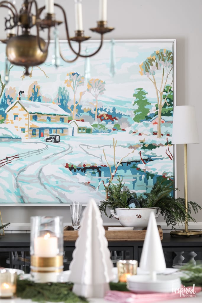 Christmas at Bayberry House - Holiday Home Tour with color Christmas Decoration ideas. #christmas #holiday #home #decor #decorations #christmastree